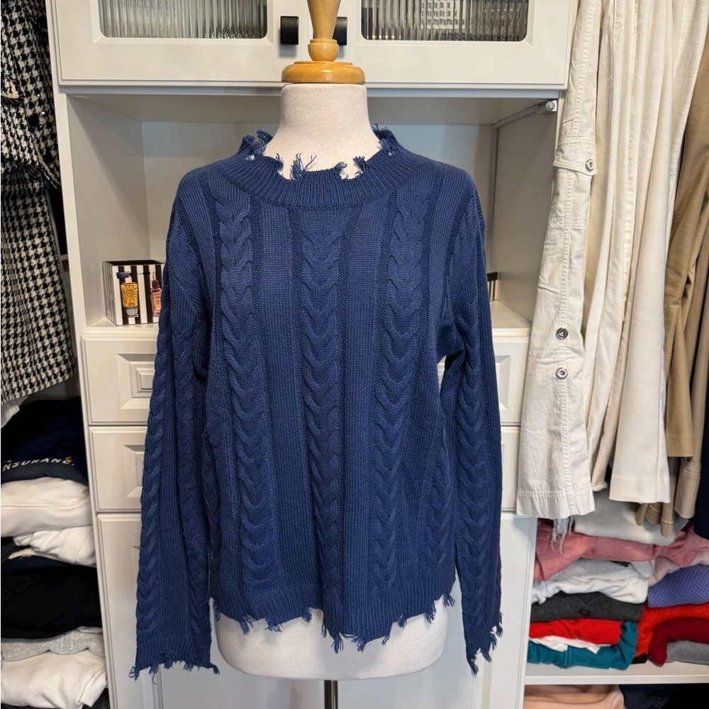 LA MIEL Blue Cable Knit Crew Neck Sweater